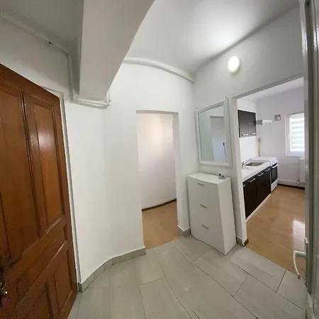 Garsoniera Apartment *